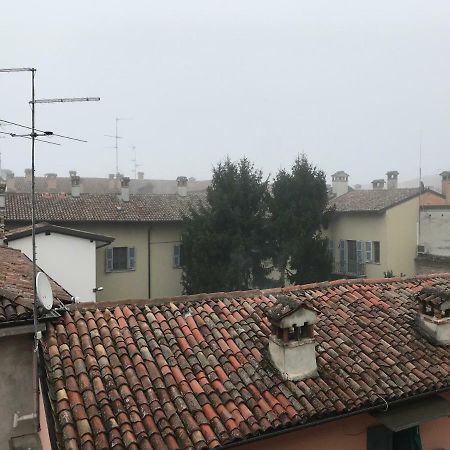 B&B Lodi Centro Bagian luar foto